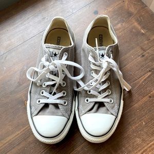 Gray Low top Converse Shoes- Women’s 8/ Men’s 6